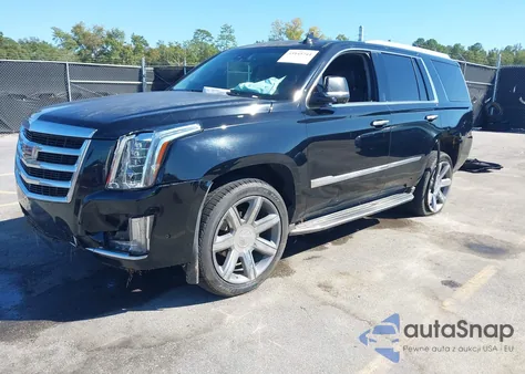 2017 Cadillac Escalade Luxury z USA, uszkodzony, nr VIN 1GYS3BKJ6HR227115